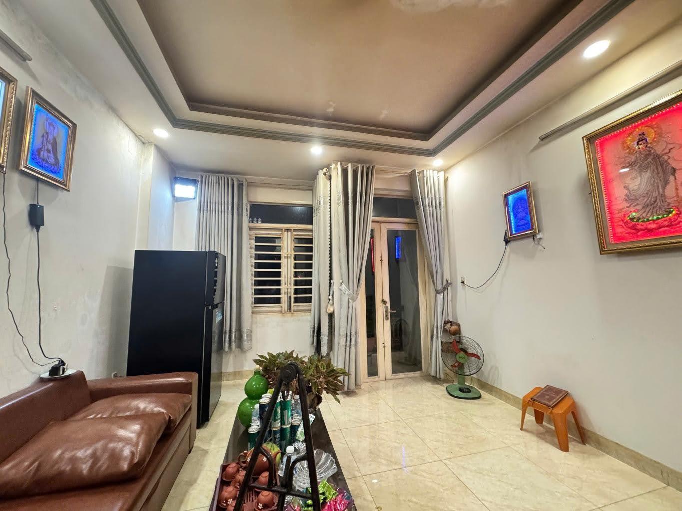 BÁN NHÀ 3 TẦNG, HẺM XE HƠI PHẠM VĂN ĐỒNG,  56M², SỔ NỞ HẬU, GIÁ 6.4 TỶ TL - Ảnh 1